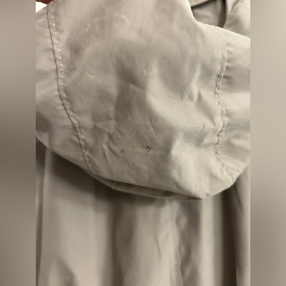 LONDON FOG - Women’s Long Trench Coat with removal inner liner -Tan - Picture 7 of 16